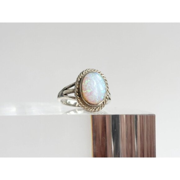 Ethiopian Iridescent Opal Gemstone Rope Sterling Silver Vintage Ring - sz 8 - Picture 3 of 10